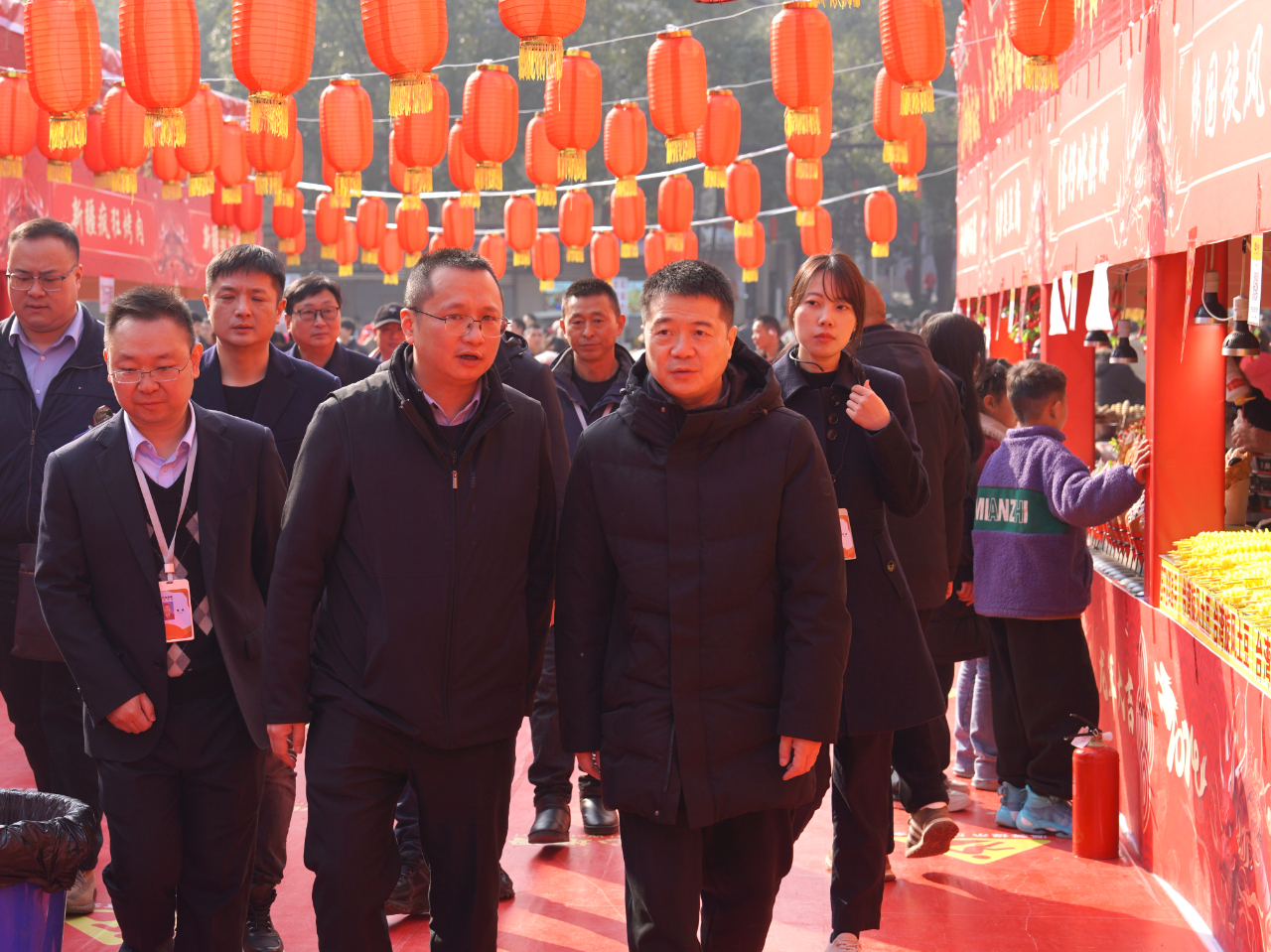 省尊龙凯时集团党委书记、董事长游勇检查督导春节清静生产事情并探望慰问坚守岗位的一线干部员工 - 尊龙凯时