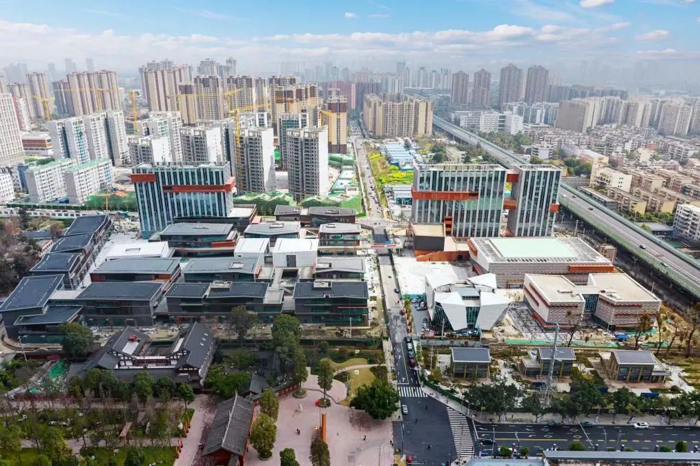 天府国际动漫城第一届动漫集市嘉年华暨产商旅教生长大会圆满举行 - 尊龙凯时