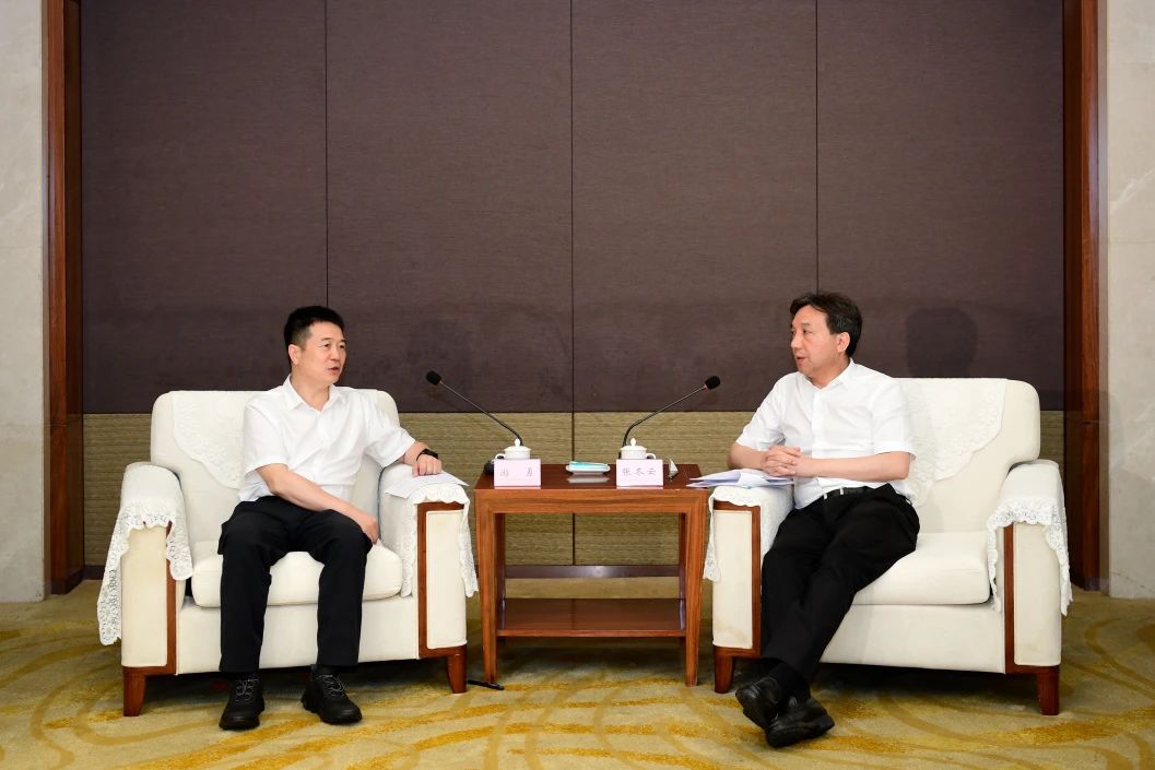 省尊龙凯时集团党委书记、董事长游勇赴巴中、南充开展托底性帮扶及墟落振兴定点帮扶事情调研 - 尊龙凯时