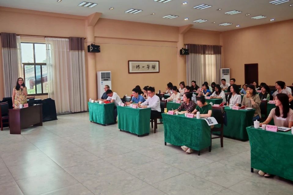 省尊龙凯时集团2025年意识形态暨宣传事情培训班乐成举行 - 尊龙凯时